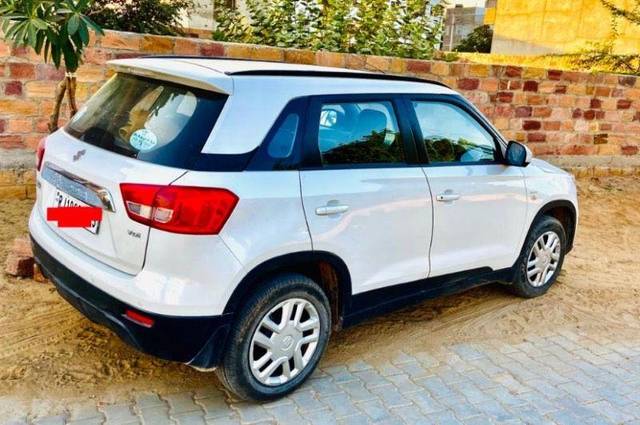 https://images10.gaadi.com/usedcar_image/3656429/original/processed_0bd200cf-6b15-4488-91b6-ec06942f7f35.jpeg?imwidth=6401