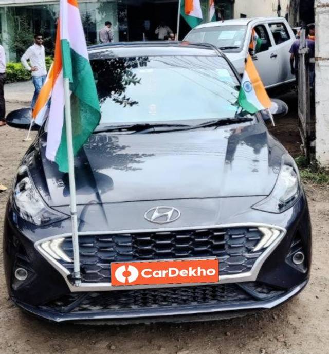 https://images10.gaadi.com/usedcar_image/3656430/original/processed_a18ac72b-392a-46fa-a113-7420fc381f24.jpg?imwidth=6400