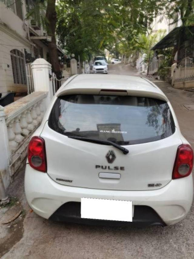 https://images10.gaadi.com/usedcar_image/3656543/original/processed_e88ade53-6a6a-4f86-aeae-4248c0a160e7.jpg?imwidth=6402