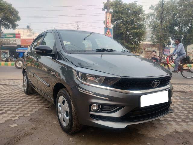 https://images10.gaadi.com/usedcar_image/3656844/original/processed_img2908193__used_car_2908193_1699166402.jpg?imwidth=6400