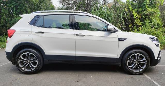 https://images10.gaadi.com/usedcar_image/3656845/original/processed_img2908194__usedcar_069c0c1a_eb75_463c_88fb_bea76fa744ef_5731699166327_1699166350.jpg?imwidth=6401