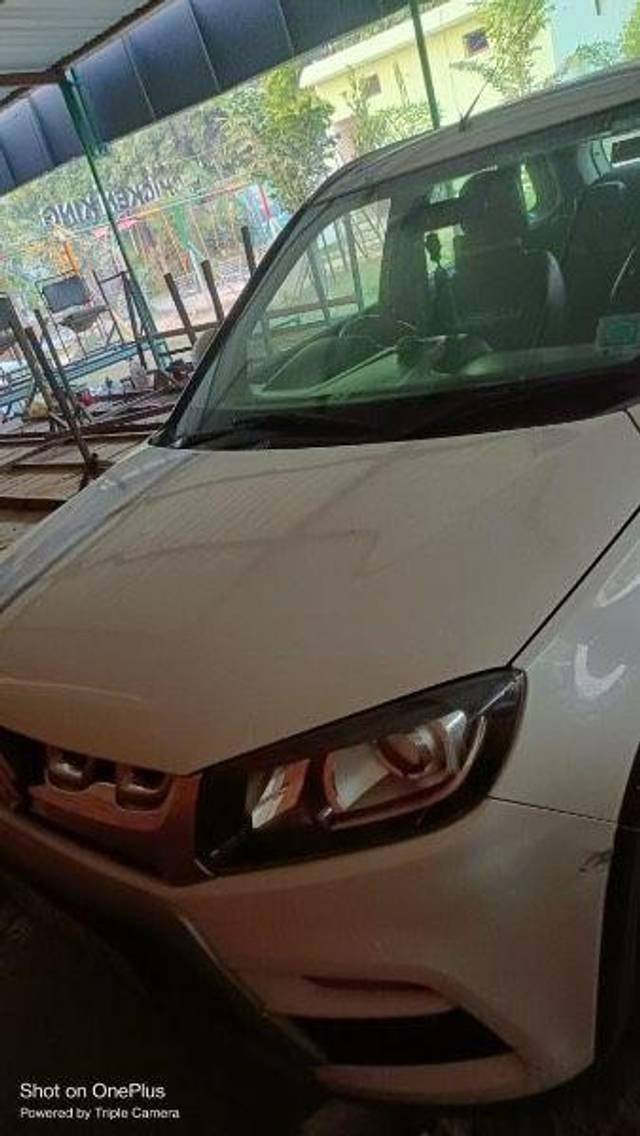 https://images10.gaadi.com/usedcar_image/3656862/original/processed_d195db15-eb25-46f8-a6e0-7c63c3530fbc.jpeg?imwidth=6402