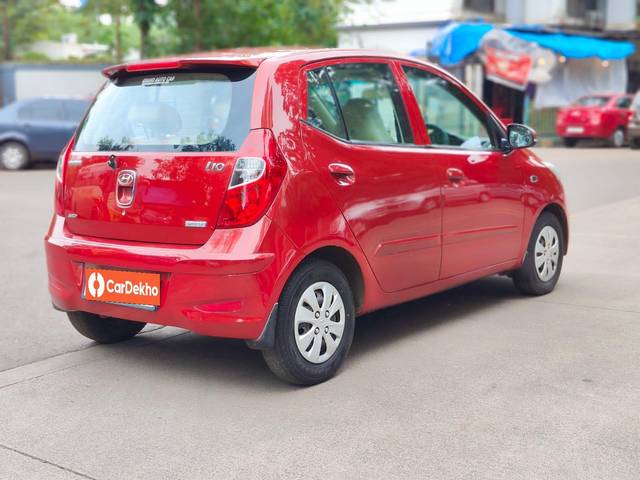 https://images10.gaadi.com/usedcar_image/3656882/original/processed_img2908204__usedcar_c2dec6f7_88f8_4c0f_8215_f8a0ed691717_5731699167700_1699167755.jpg?imwidth=6402