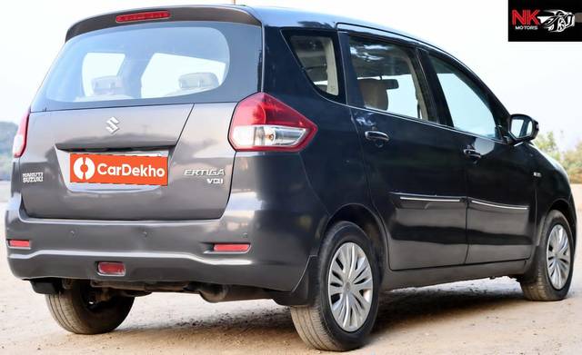 https://images10.gaadi.com/usedcar_image/3656900/original/processed_img2908211__used_car_2908211_1699168557.jpg?imwidth=6402