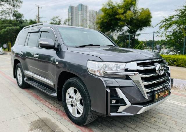 https://images10.gaadi.com/usedcar_image/3657052/original/processed_img2908286__used_car_2908286_1699173147.jpg?imwidth=6400