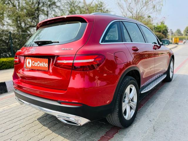https://images10.gaadi.com/usedcar_image/3657108/original/processed_img2908306__used_car_2908306_1699175238.jpg?imwidth=6402