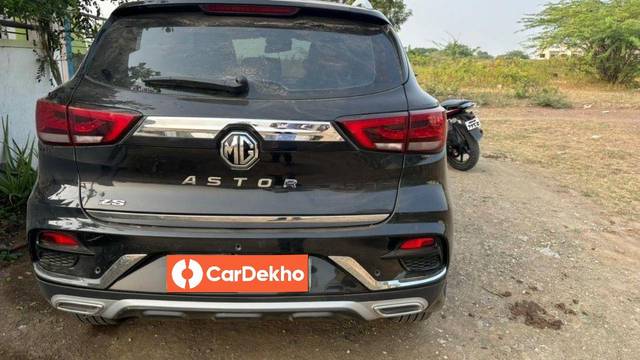 https://images10.gaadi.com/usedcar_image/3657142/original/processed_c08cf143-0350-4a63-9bbb-5308fb2fccea.jpeg?imwidth=6400