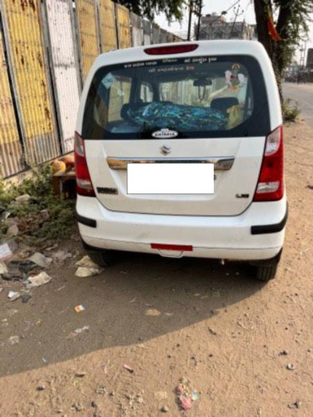 https://images10.gaadi.com/usedcar_image/3657251/original/processed_893b567f-9a56-47a1-a33f-54fc3ae34cd5.jpeg?imwidth=6401
