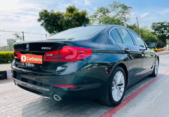 https://images10.gaadi.com/usedcar_image/3657280/original/processed_img2908384__used_car_2908384_1699183039.jpg?imwidth=6401