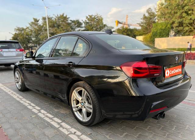 https://images10.gaadi.com/usedcar_image/3657345/original/processed_img2908421__used_car_2908421_1699185310.jpg?imwidth=6402