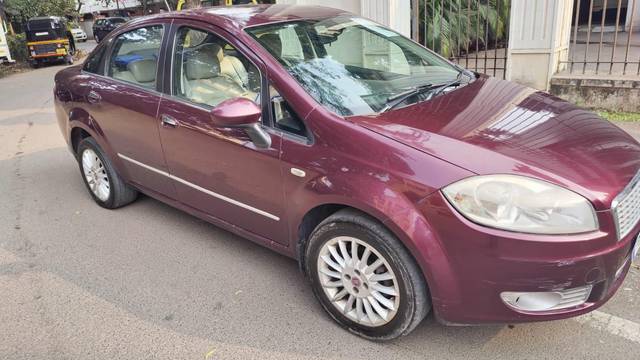 https://images10.gaadi.com/usedcar_image/3657372/original/processed_img2908432__used_car_2908432_1699186329.jpg?imwidth=6400