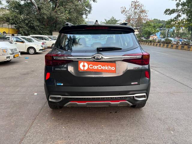 https://images10.gaadi.com/usedcar_image/3657421/original/processed_img2908463__used_car_2908463_1699188370.jpg?imwidth=6402