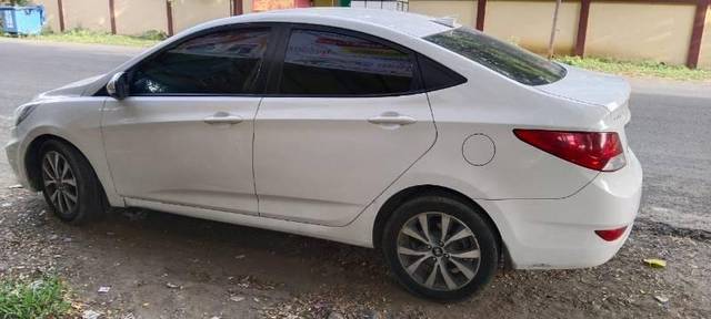 https://images10.gaadi.com/usedcar_image/3657542/original/processed_a493bba4-a219-4fa9-bb78-65e7e43e2820.jpg?imwidth=6402