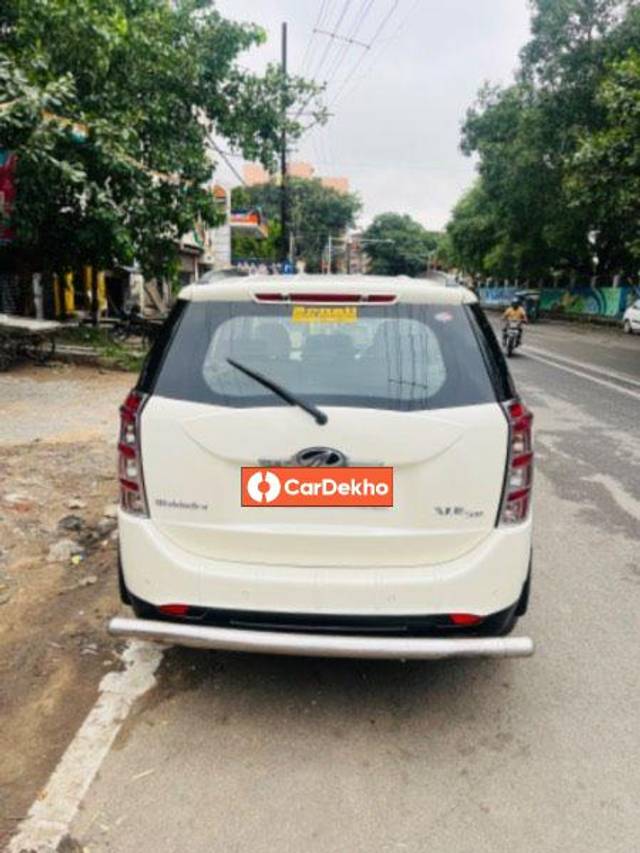 https://images10.gaadi.com/usedcar_image/3657691/original/processed_345f4d9d-82a6-48a2-a15b-047f7949e859.jpeg?imwidth=6402