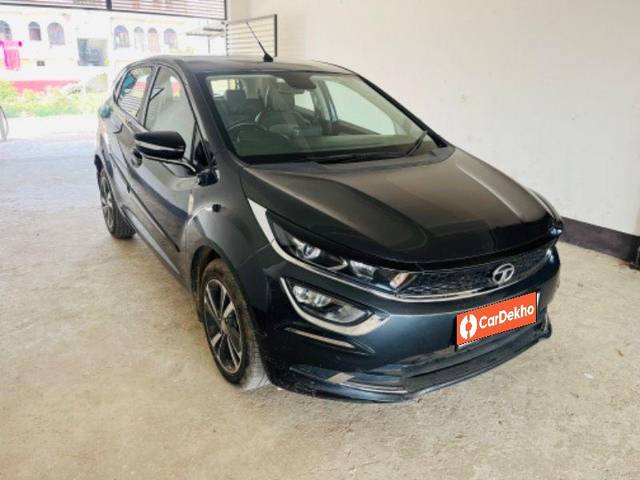 https://images10.gaadi.com/usedcar_image/3657692/original/processed_1bf31c85-e98c-41e7-b857-d5b36b59c43c.jpeg?imwidth=6400