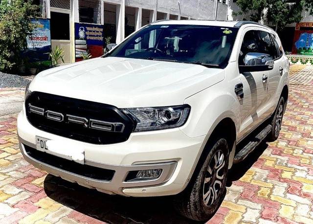 https://images10.gaadi.com/usedcar_image/3657765/original/processed_e499271e-b720-40c6-9ed7-fc50eaa07be8.jpeg?imwidth=6400