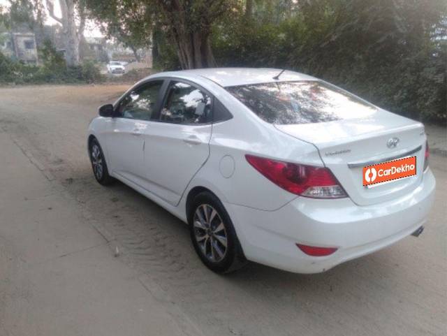 https://images10.gaadi.com/usedcar_image/3657808/original/processed_a451983a-ac07-4a2a-8fc3-373d0665ff59.jpeg?imwidth=6402