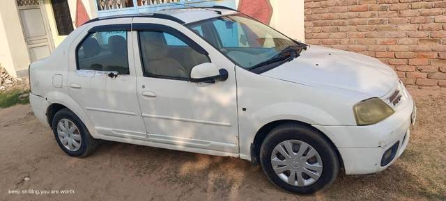 https://images10.gaadi.com/usedcar_image/3657926/original/processed_ddc556b7-18be-4061-acf0-931e7116c32b.jpg?imwidth=6401