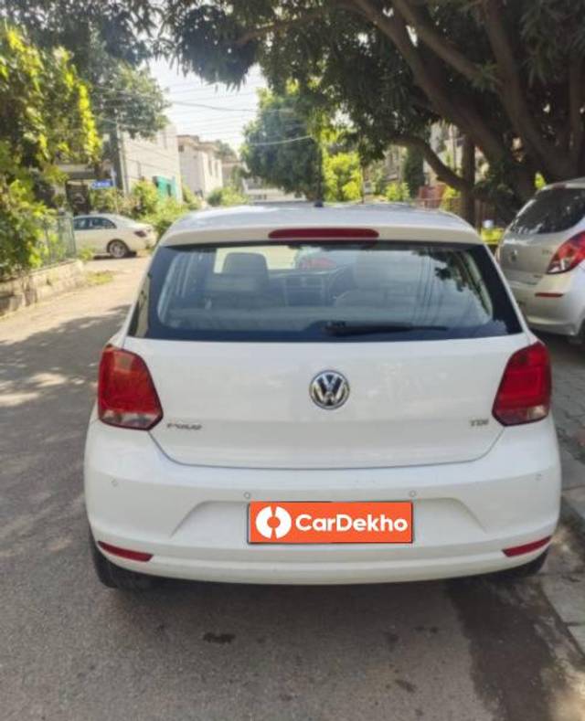 https://images10.gaadi.com/usedcar_image/3657955/original/processed_ca2ae50b-bc85-4cb7-aa0c-c3366d0d8181.jpg?imwidth=6402