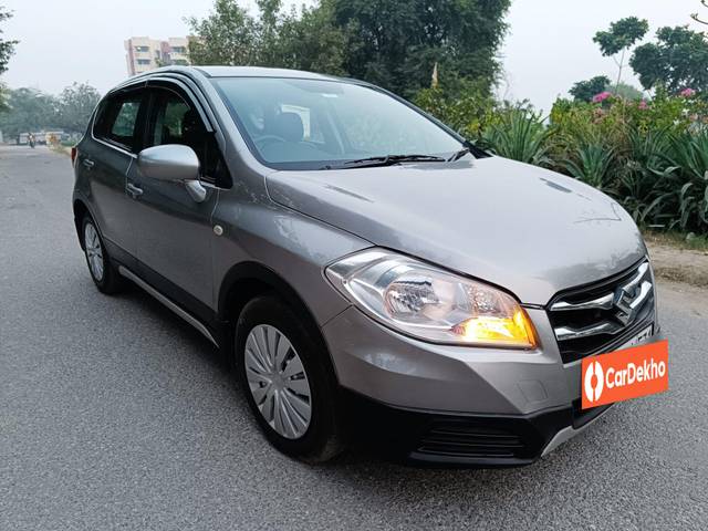 https://images10.gaadi.com/usedcar_image/3658151/original/processed_img2908615__used_car_2908615_1699250283.jpg?imwidth=6401