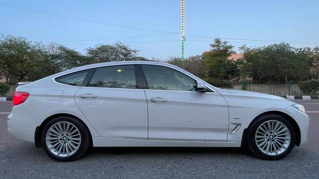https://images10.gaadi.com/usedcar_image/3658155/original/img2908617__usedcar_2_8101699250262_1699250310.jpg?imwidth=6401