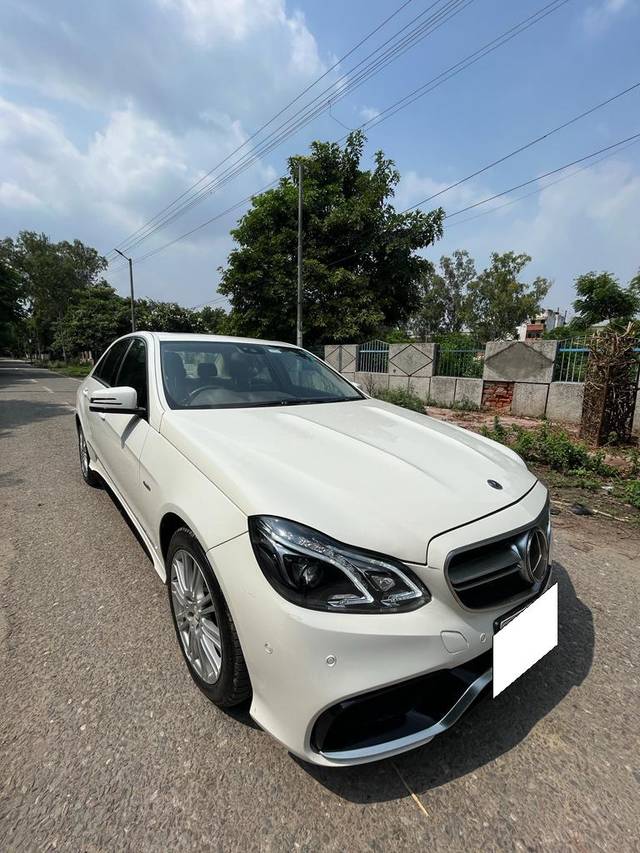 https://images10.gaadi.com/usedcar_image/3658236/original/processed_img2908666__usedcar_6_8101699252538_1699252558.jpg?imwidth=6400