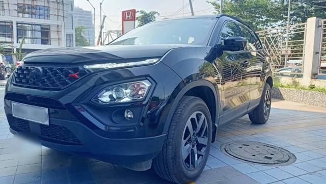 https://images10.gaadi.com/usedcar_image/3658310/original/processed_1aaf69d6-8f60-4bfe-9e44-eb52dcb839ae.jpg?imwidth=6401