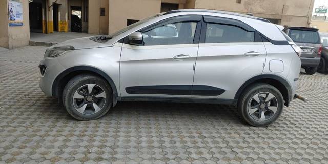 https://images10.gaadi.com/usedcar_image/3658355/original/30__VCC_IMG_1698643303745_1811637_95_1698643596.jpg?imwidth=6402
