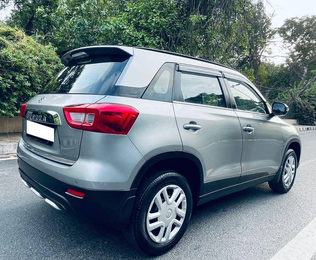 https://images10.gaadi.com/usedcar_image/3658374/original/processed_img2908751__used_car_2908751_1699256066.jpg?imwidth=6402