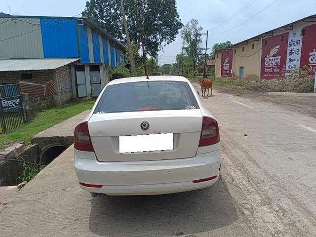 https://images10.gaadi.com/usedcar_image/3658378/original/processed_1886e0dd-48b5-42b1-9f7f-03330678c15c.jpg?imwidth=6402