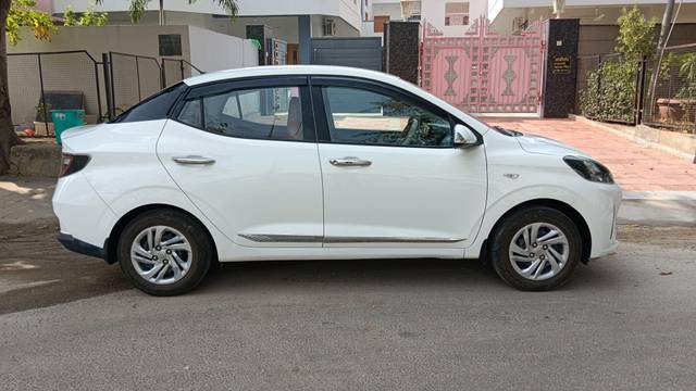 https://images10.gaadi.com/usedcar_image/3658381/original/processed_img2908756__used_car_2908756_1699256459.jpg?imwidth=6401
