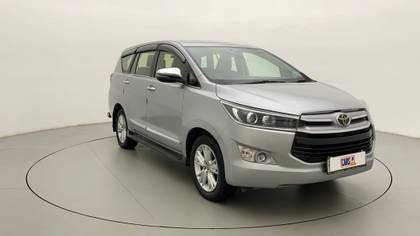 Toyota Innova Crysta 2.8 ZX AT BSIV Toyota Innova Crysta 2.8 ZX AT BSIV