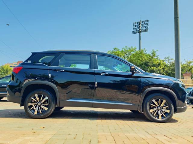 https://images10.gaadi.com/usedcar_image/3658459/original/processed_img2908791__used_car_2908791_1699259073.jpg?imwidth=6401