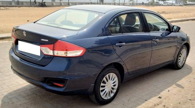 https://images10.gaadi.com/usedcar_image/3658662/original/processed_img2908920__usedcar_14_11461699264951_1699265001.jpg?imwidth=6402