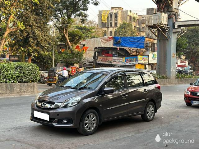 https://images10.gaadi.com/usedcar_image/3658937/original/processed_img2909109__used_car_2909109_1699270909.jpg?imwidth=6400