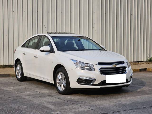 https://images10.gaadi.com/usedcar_image/3658966/original/processed_img2909124__used_car_2909124_1699271941.jpg?imwidth=6401