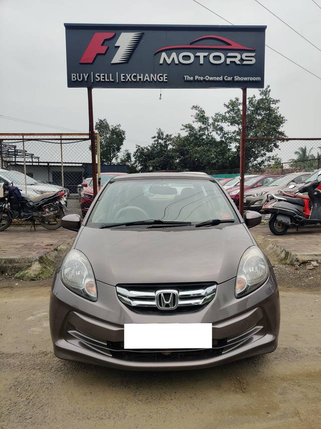 https://images10.gaadi.com/usedcar_image/3659082/original/processed_img2909202__used_car_2909202_1699791028.jpg?imwidth=6402