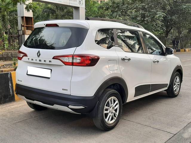 https://images10.gaadi.com/usedcar_image/3659167/original/processed_img2909258__used_car_2909258_1699277085.jpg?imwidth=6401