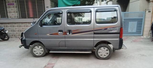 https://images10.gaadi.com/usedcar_image/3659182/original/30__VCC_IMG_1698668991879_1812012_95_1698669516.jpg?imwidth=6401