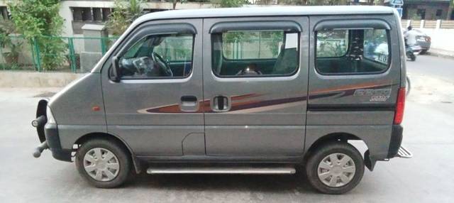 https://images10.gaadi.com/usedcar_image/3659182/original/30__VCC_IMG_1698669425051_1812012_95_1698669528.jpg?imwidth=6402