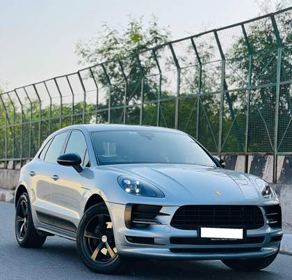 Porsche Macan Standard BSVI Porsche Macan Standard BSVI