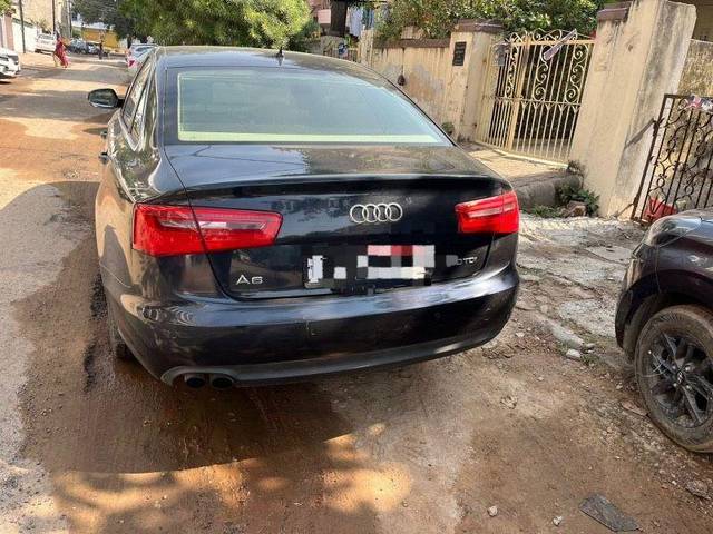 https://images10.gaadi.com/usedcar_image/3659410/original/processed_43e5a212-4c82-4a42-95d6-0ab6ef2d6d46.jpeg?imwidth=6402