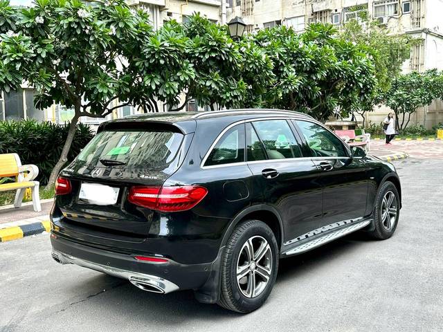 https://images10.gaadi.com/usedcar_image/3659465/original/processed_img2909346__used_car_2909346_1699290875.jpg?imwidth=6402