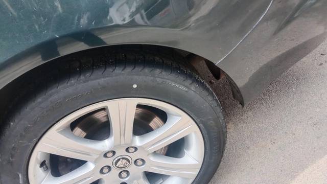 https://images10.gaadi.com/usedcar_image/3659547/original/processed_img2909372__used_car_2909372_1699293961.jpg?imwidth=6402