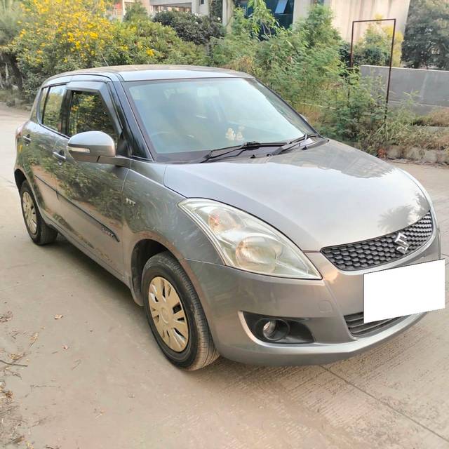 https://images10.gaadi.com/usedcar_image/3659607/original/processed_img2909382__used_car_2909382_1699299095.jpg?imwidth=6400