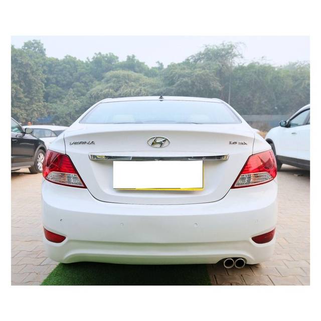 https://images10.gaadi.com/usedcar_image/3659801/original/processed_img2909421__usedcar_whatsappimage2023_11_06at103225pm_1__630801699333198_1699333247.jpeg?imwidth=6401