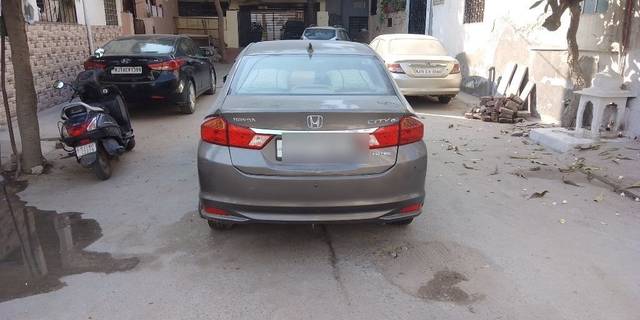 https://images10.gaadi.com/usedcar_image/3659820/original/31__VCC_1812069_96_1698728980.jpg?imwidth=6402