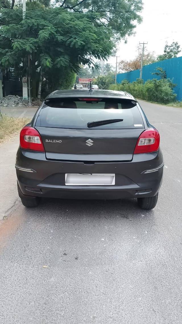 https://images10.gaadi.com/usedcar_image/3659898/original/processed_img2909454__used_car_2909454_1699337725.jpg?imwidth=6402