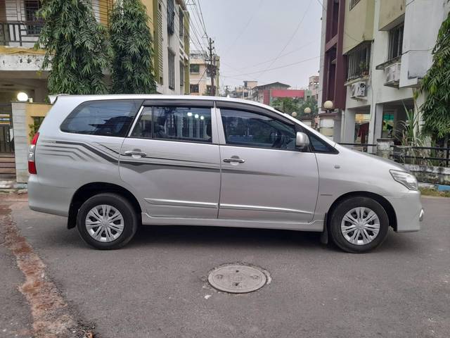 https://images10.gaadi.com/usedcar_image/3659911/original/processed_img2909459__usedcar_whatsappimage2023_11_07at124406pm_2909459_1699346981.jpeg?imwidth=6401