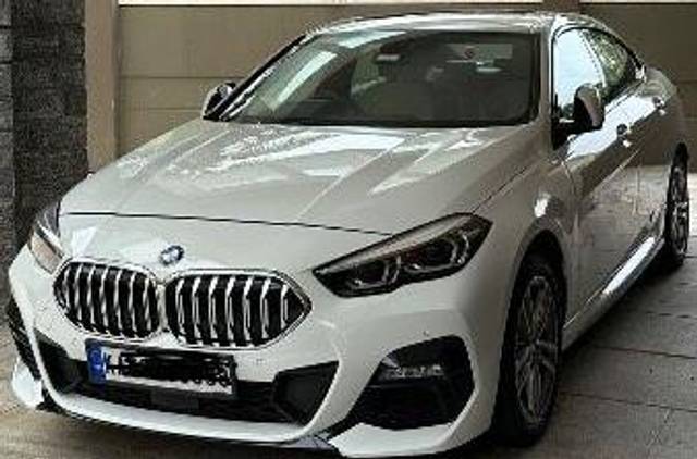 https://images10.gaadi.com/usedcar_image/3660063/original/processed_9a39b527-82e6-4657-9001-fe9cf1c5d15d.jpeg?imwidth=6401